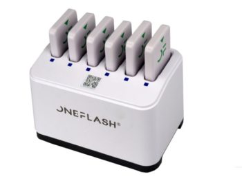 Station OneFlash pour recharger les batteries portables