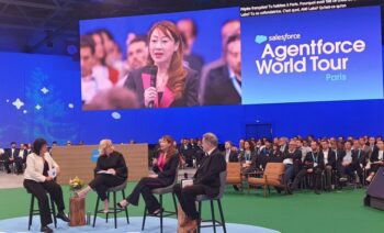Panel IA agentique sur Salesforce Agentforce World Tour : Emilie Sidiqian (CEO Salesforce France), Barbara Lavernos (DGA L'Oréal), Pascale Fung (AMI Labs), Sylvain Duranton (BCG X)