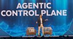 Pour Sridhar Ramaswamy, CEO de Snowflake, la multiplication des agents impose un "Agentic Control Plane" pour coordonner leurs actions à l’échelle de l’entreprise.